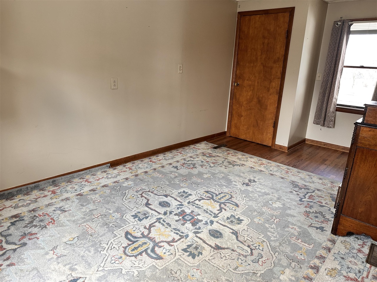 Clinton, MI, 49236-9528