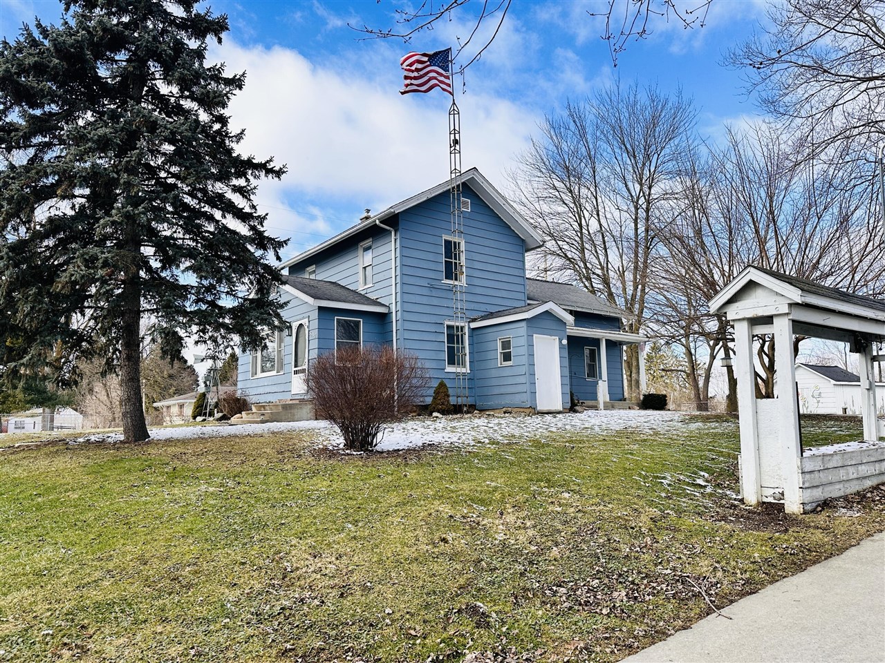 Clinton, MI, 49236-9528