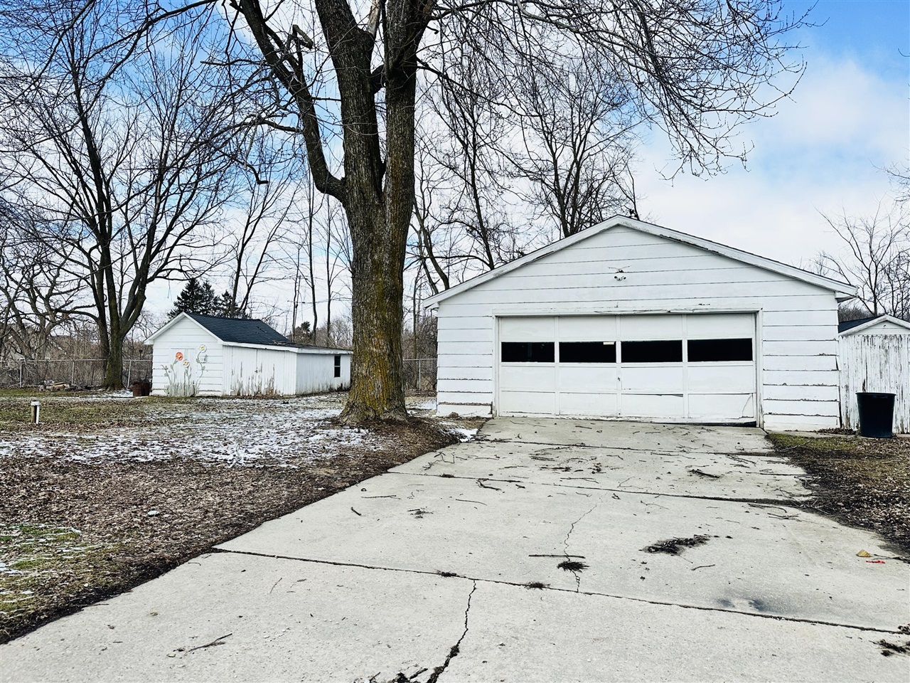 Clinton, MI, 49236-9528