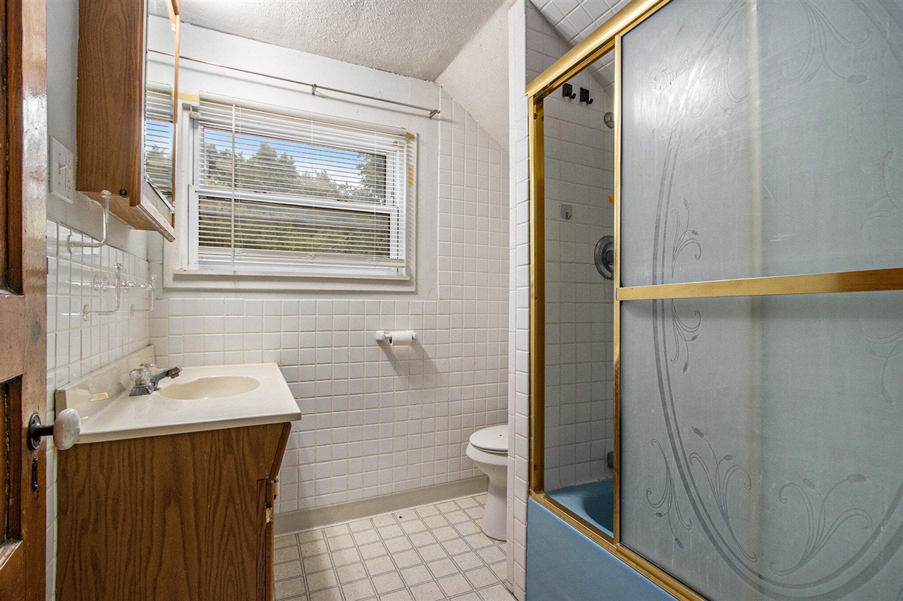 520 E Thorn Street, Hastings, MI, 49058