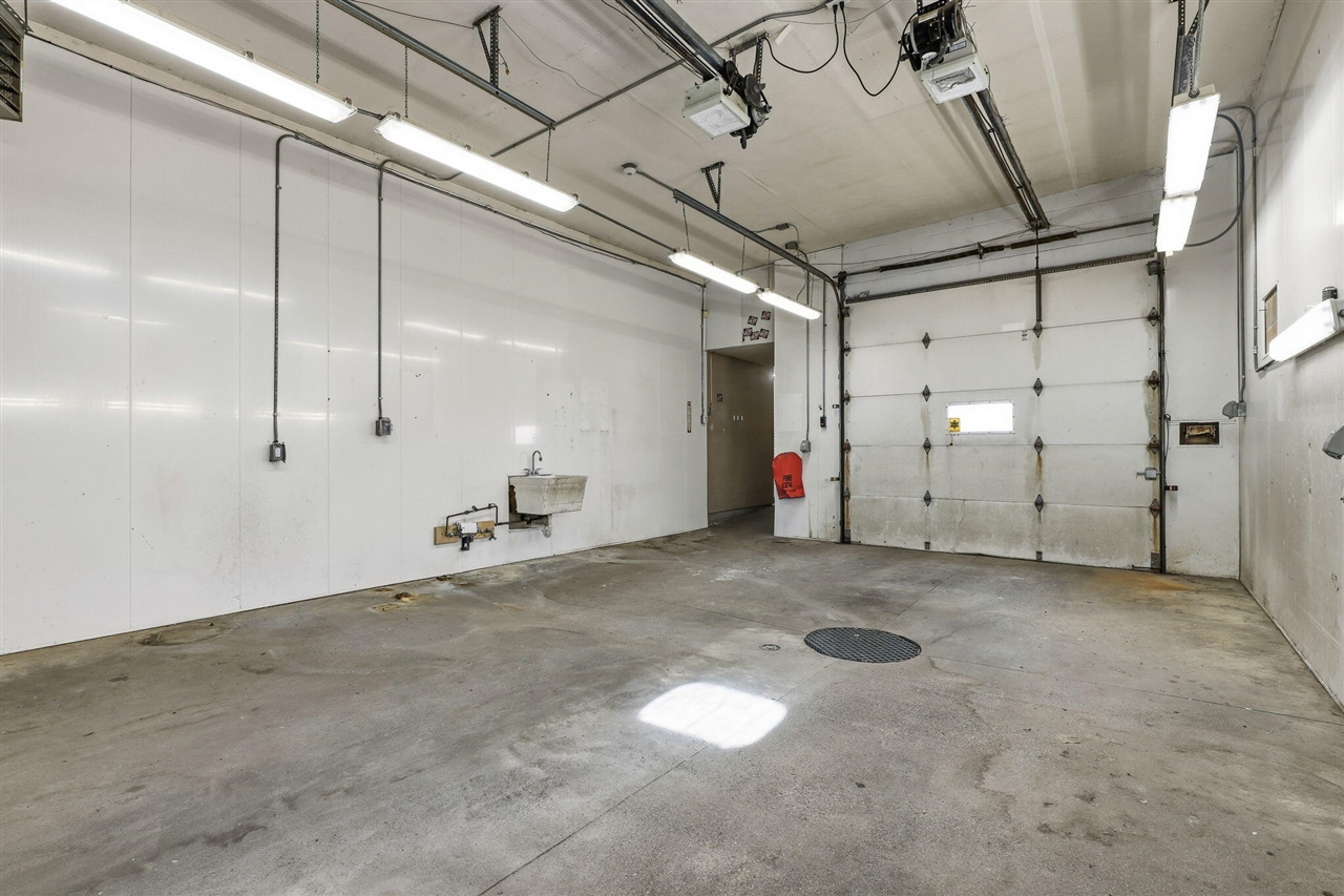 4214 Plainfield Avenue, Grand Rapids, MI, 49525-1647