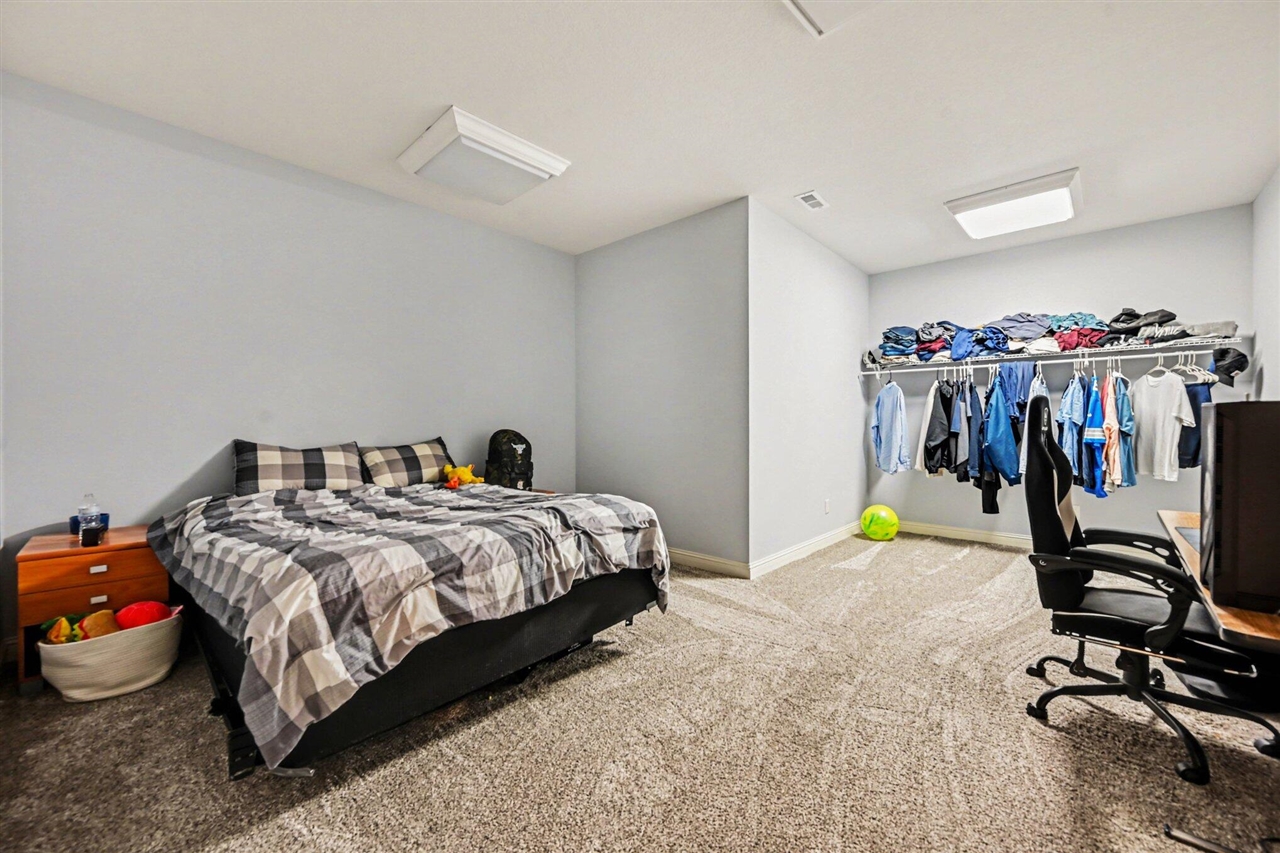 7196 Turkey Glen Trail, Kalamazoo, MI, 49009-7083