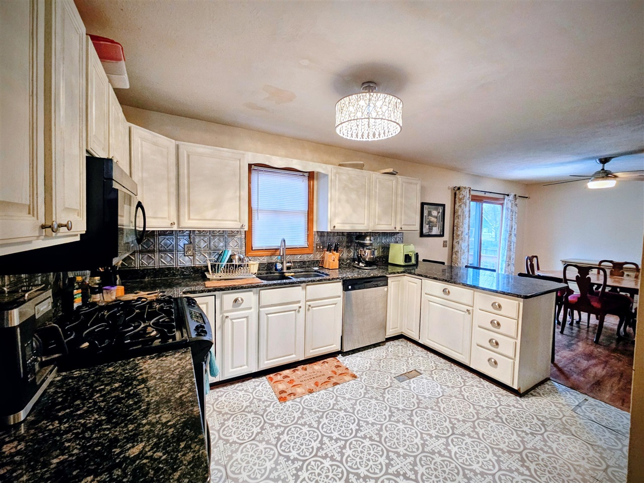 1009 Barton Street, Otsego, MI, 49078-1576