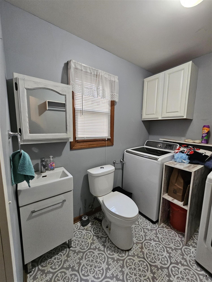 1009 Barton Street, Otsego, MI, 49078-1576