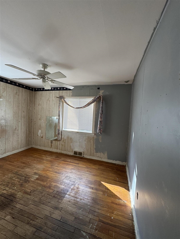 2029 Winans Avenue, Flint, MI, 48503-4204