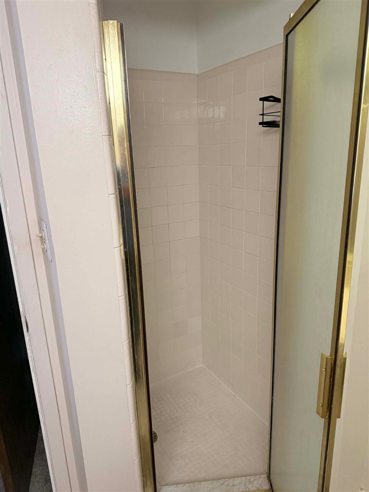 32602 Barclay Square, Warren, MI, 48093-6103