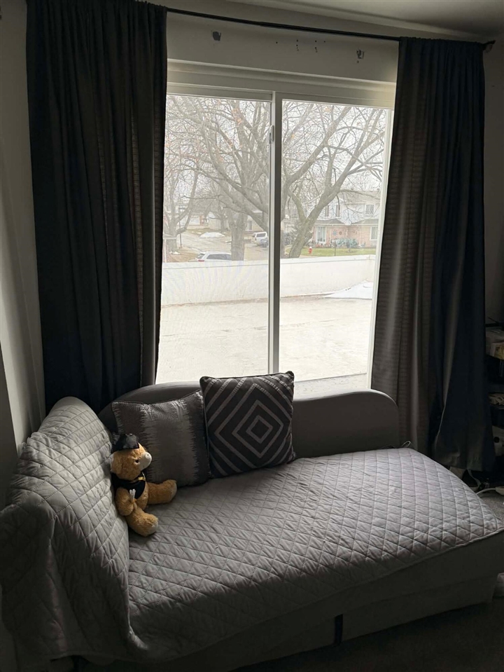 32602 Barclay Square, Warren, MI, 48093-6103