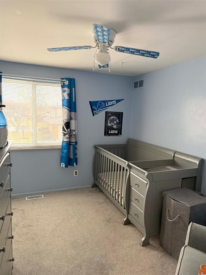 32602 Barclay Square, Warren, MI, 48093-6103