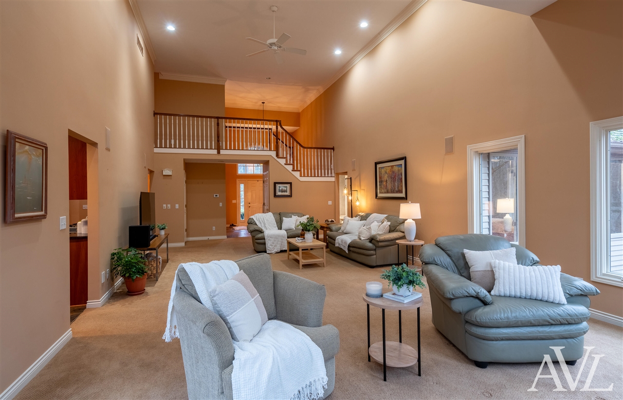 6250 Cannon Highlands Drive, Belmont, MI, 49306-9678