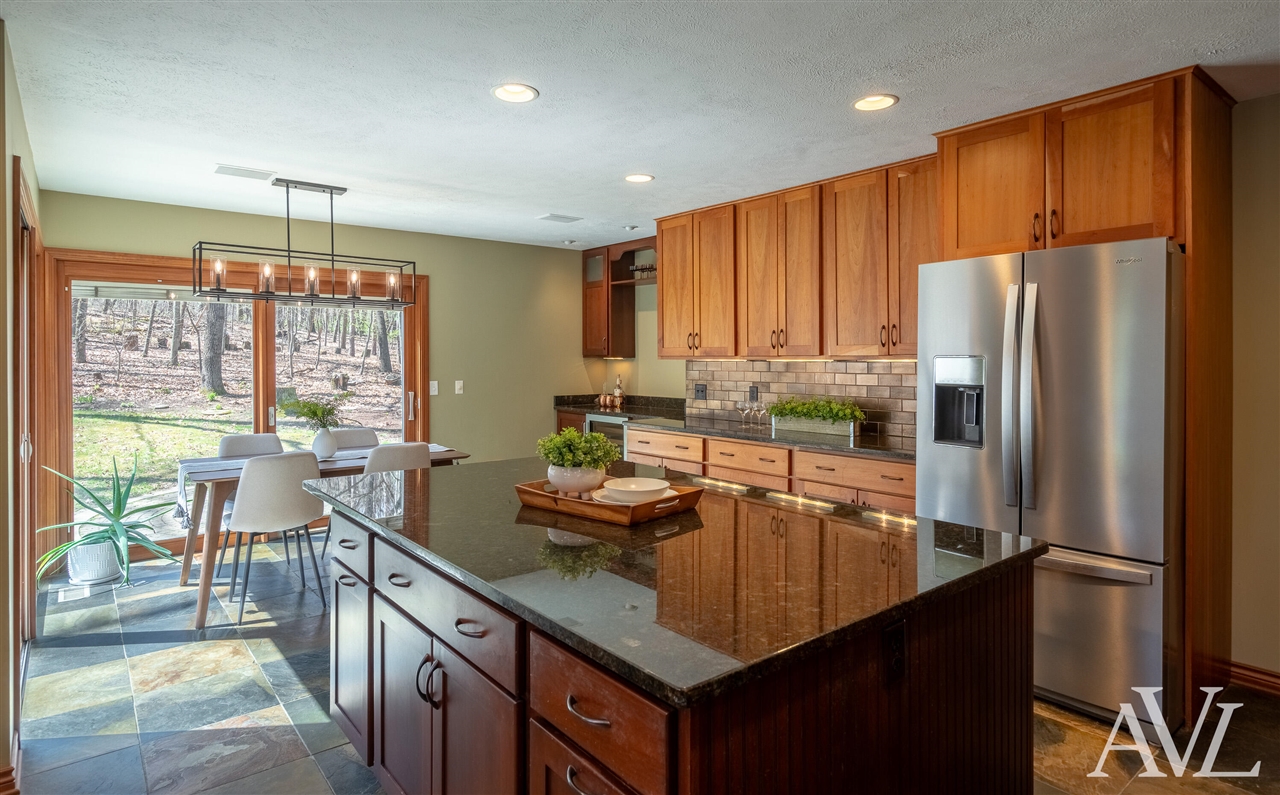 6250 Cannon Highlands Drive, Belmont, MI, 49306-9678