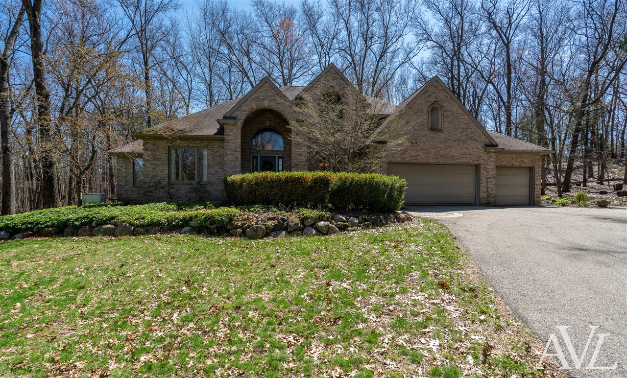 6250 Cannon Highlands Drive, Belmont, MI, 49306-9678