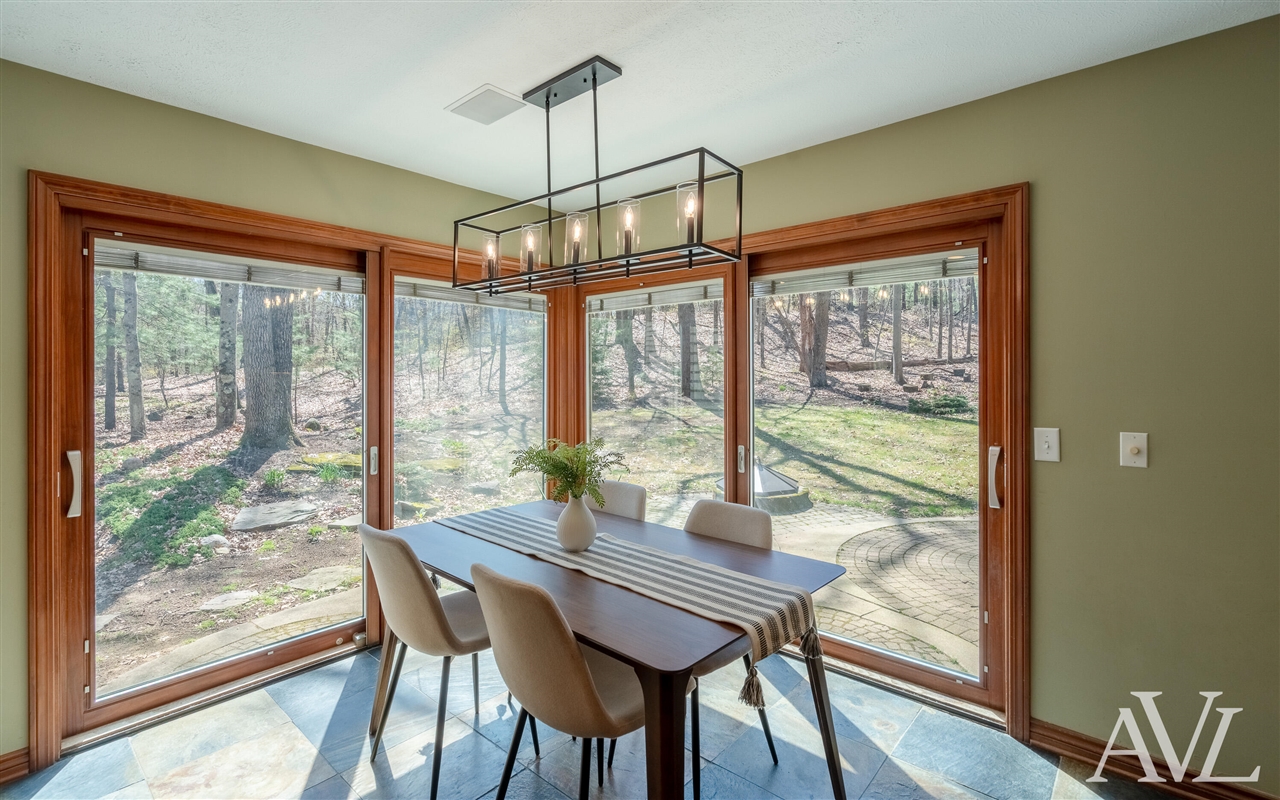 6250 Cannon Highlands Drive, Belmont, MI, 49306-9678