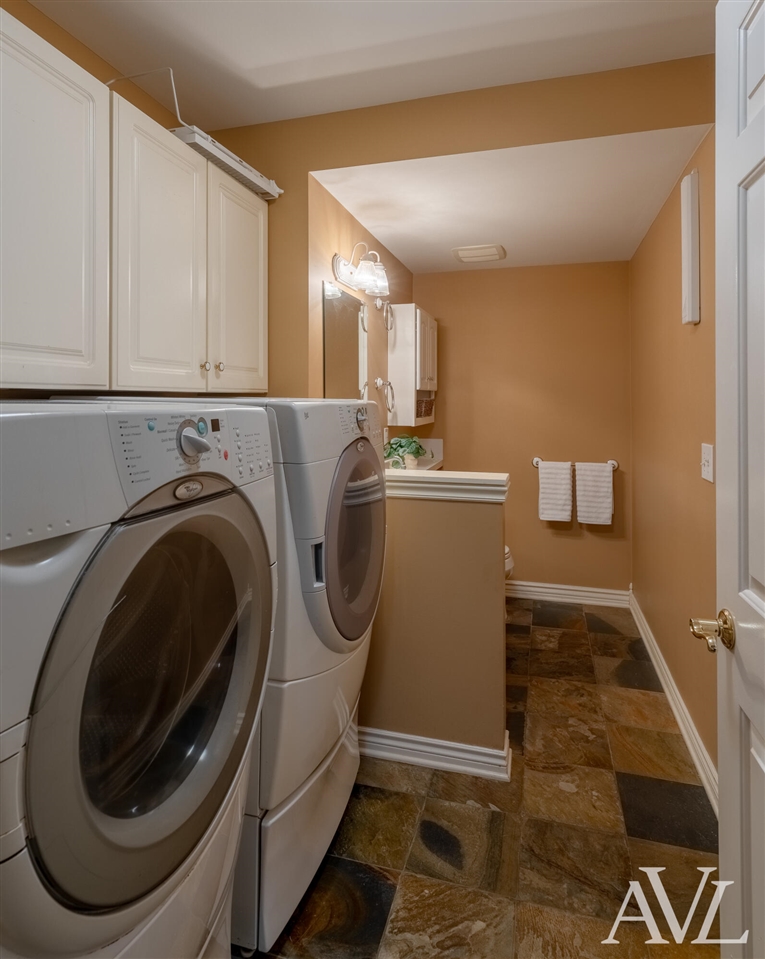 6250 Cannon Highlands Drive, Belmont, MI, 49306-9678