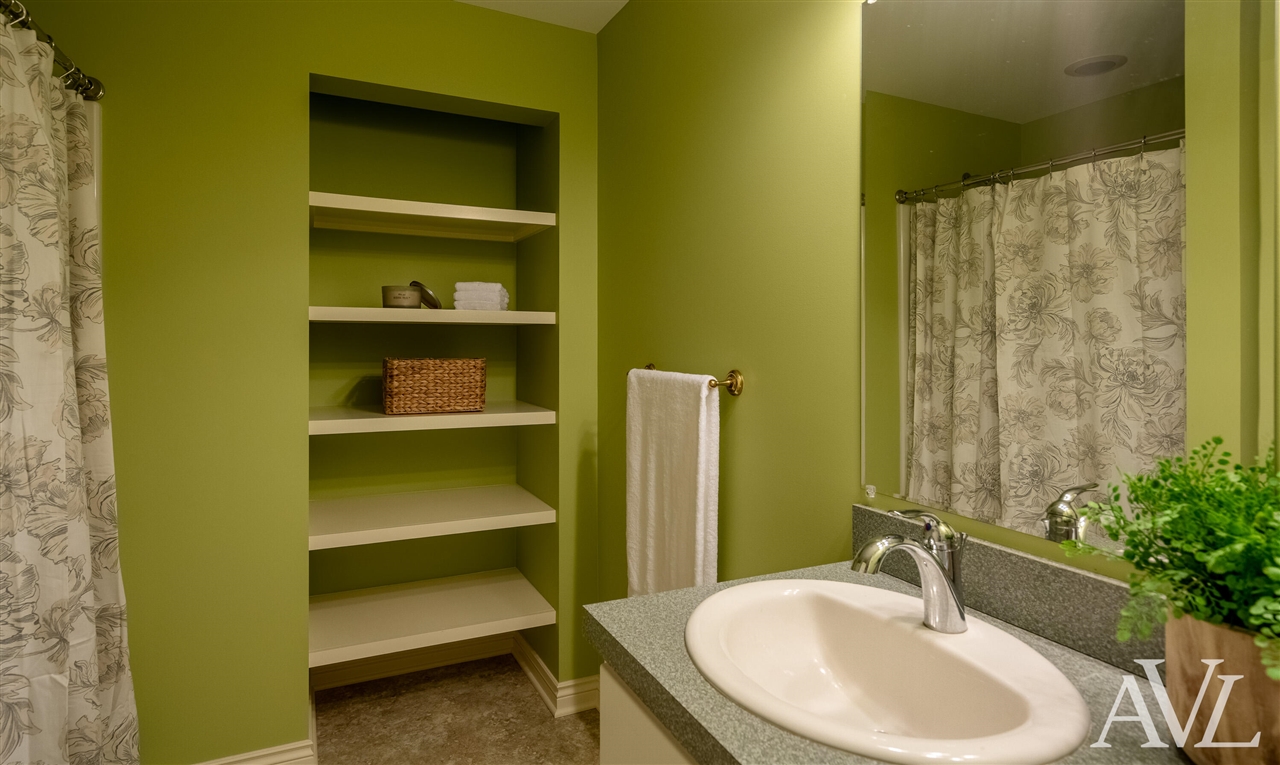 6250 Cannon Highlands Drive, Belmont, MI, 49306-9678