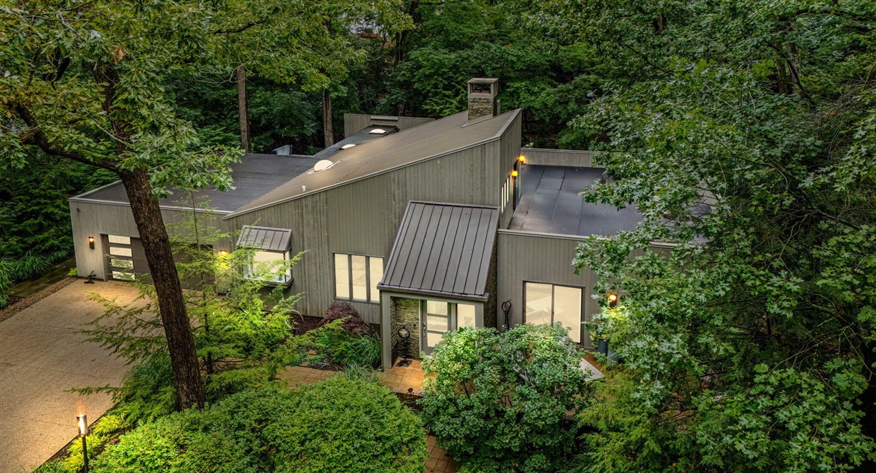 4152 Hillside Trail, New Buffalo, MI, 49117-9183