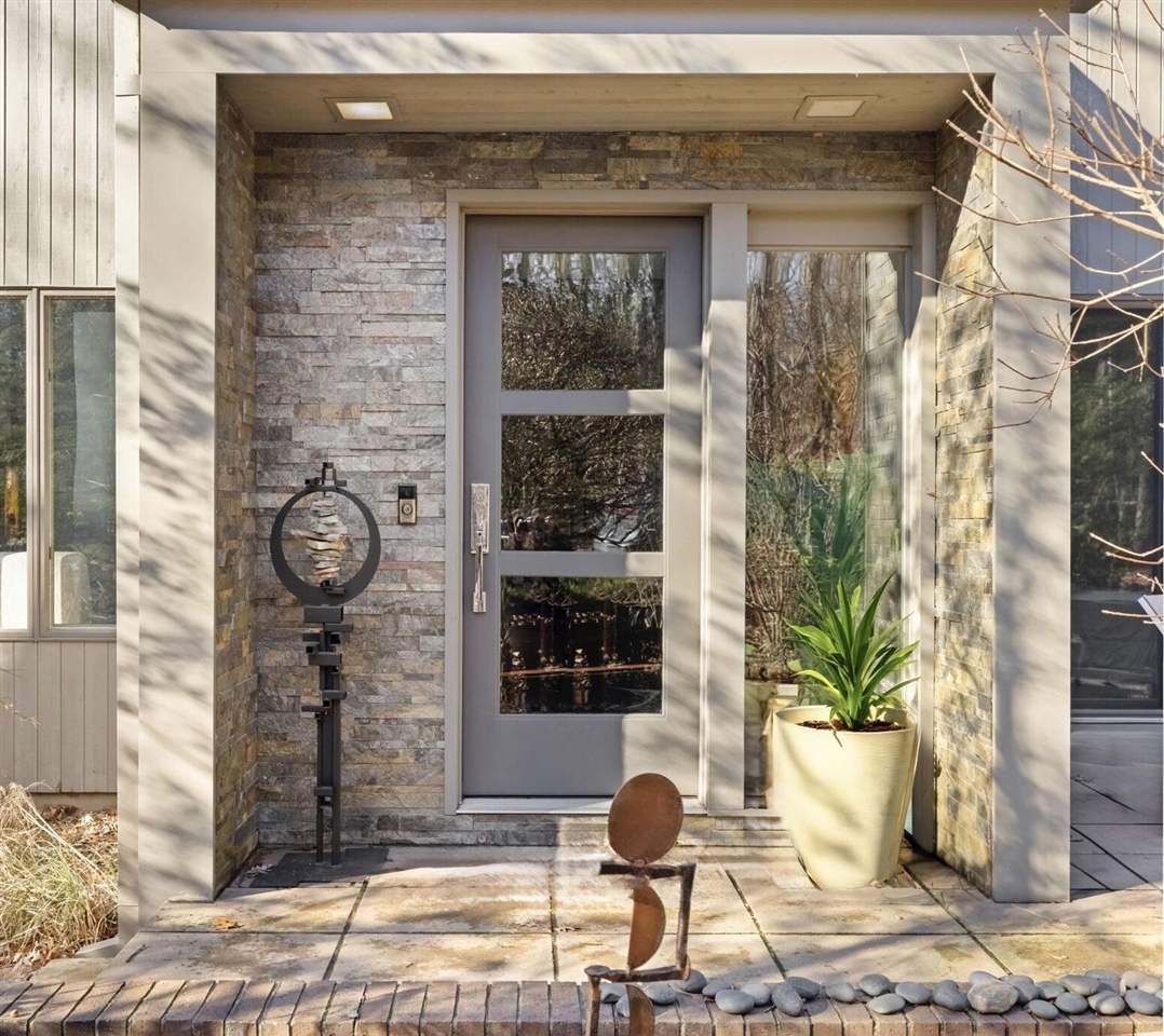 4152 Hillside Trail, New Buffalo, MI, 49117-9183