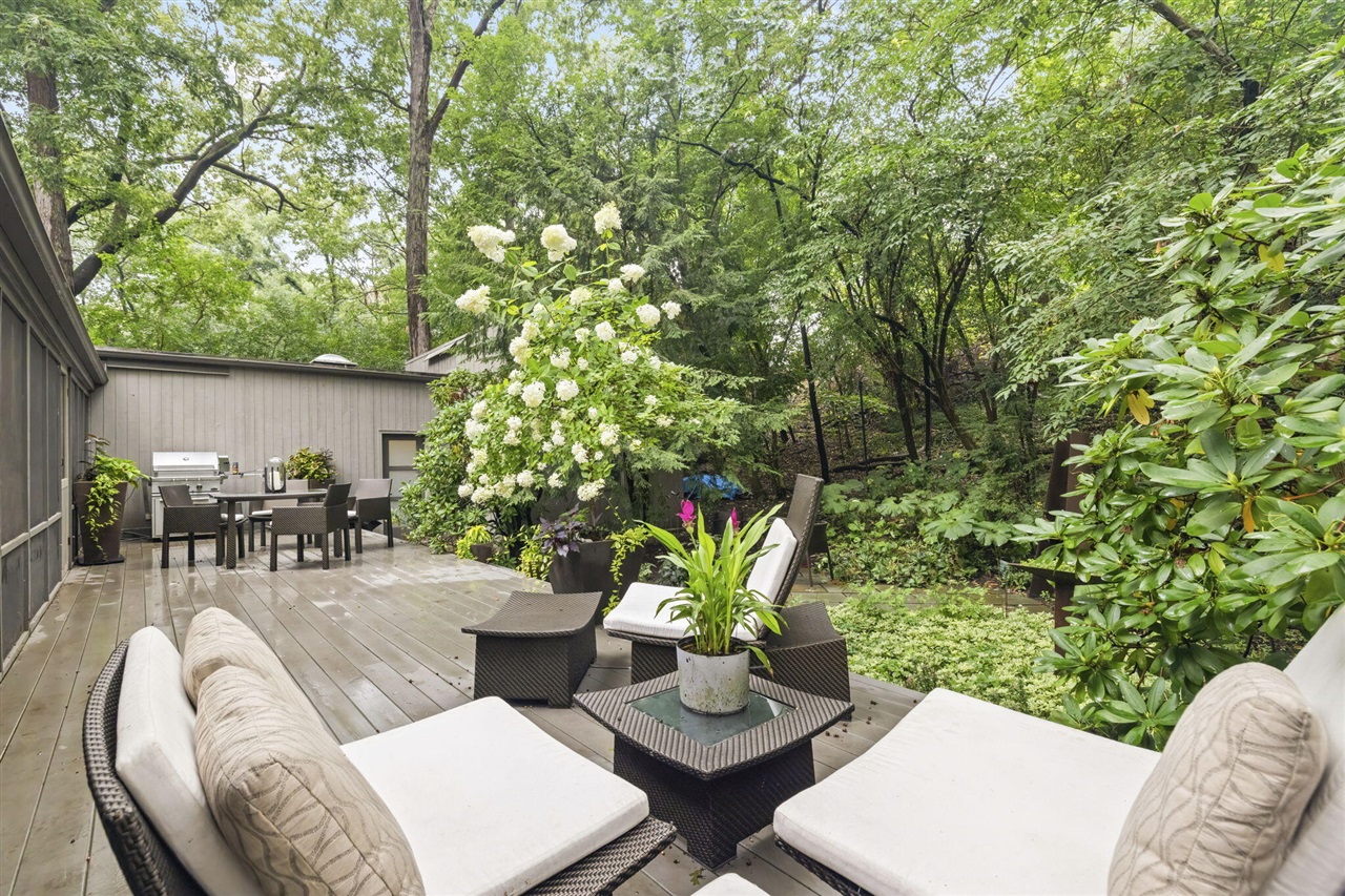 4152 Hillside Trail, New Buffalo, MI, 49117-9183