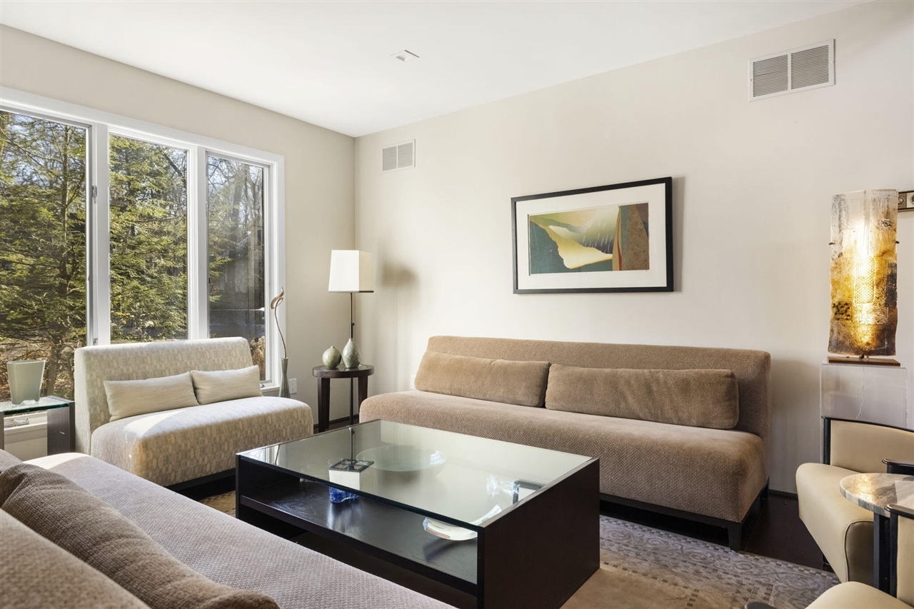 4152 Hillside Trail, New Buffalo, MI, 49117-9183