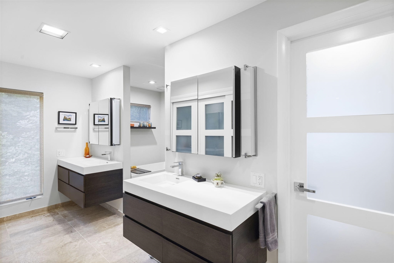 4152 Hillside Trail, New Buffalo, MI, 49117-9183