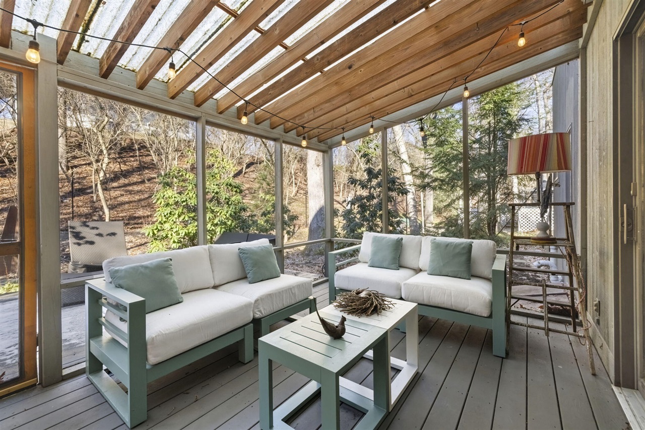 4152 Hillside Trail, New Buffalo, MI, 49117-9183