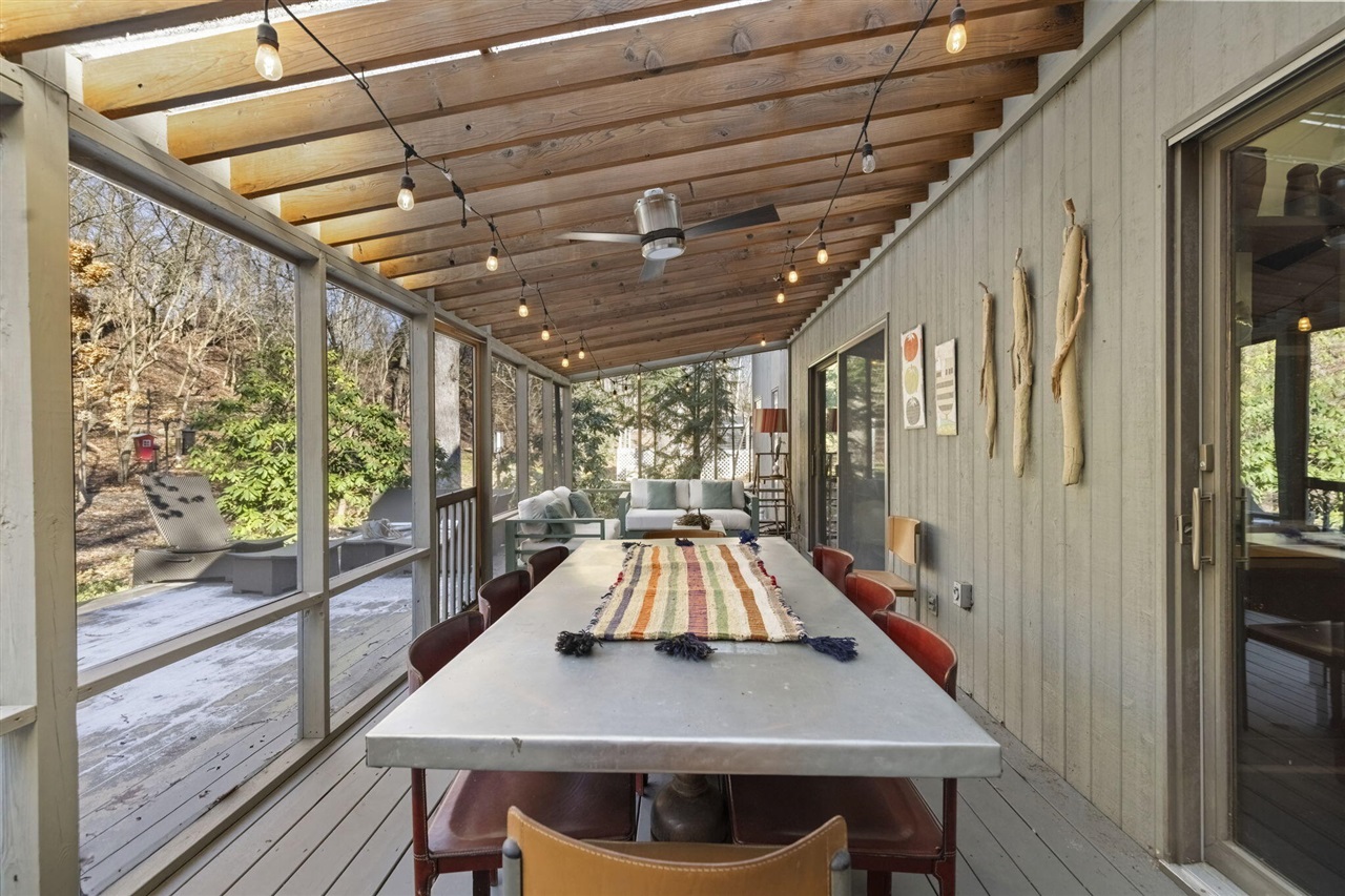 4152 Hillside Trail, New Buffalo, MI, 49117-9183