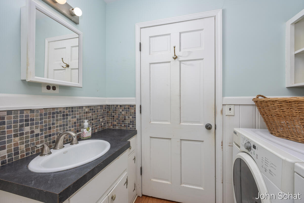 2145 Bauer Road, Jenison, MI, 49428-9539