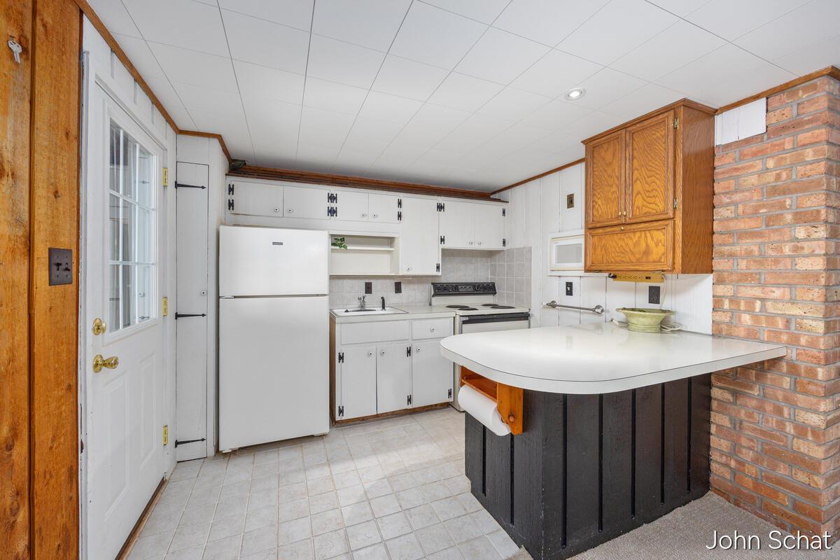 2145 Bauer Road, Jenison, MI, 49428-9539