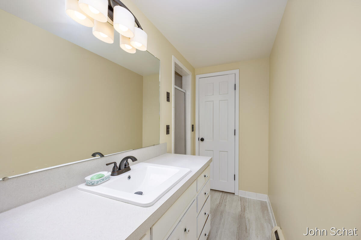 2145 Bauer Road, Jenison, MI, 49428-9539