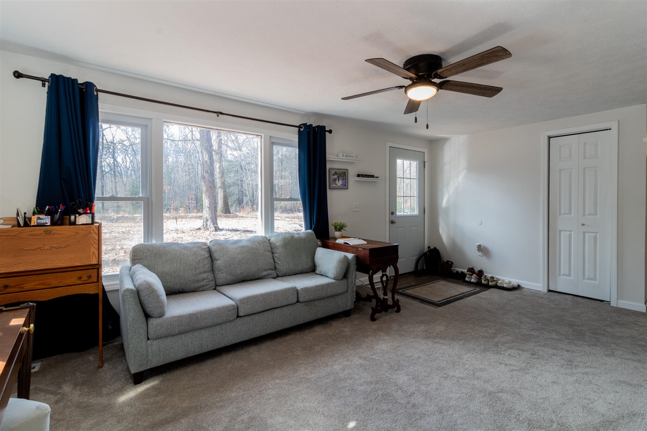 9848 90th Avenue photo 4