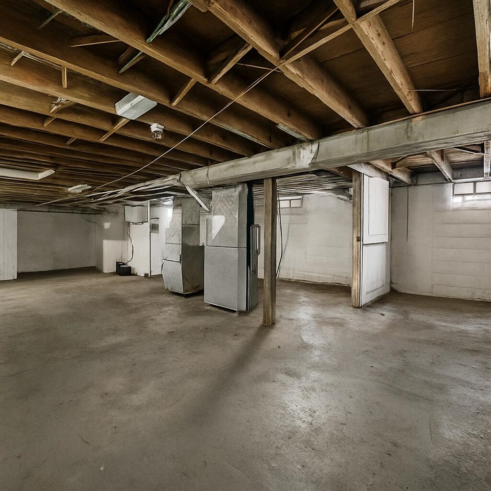 Homes for sale in Ecorse, MI | 37 W Woodward Ave, Ecorse, MI 48229 | MLS# 70516715