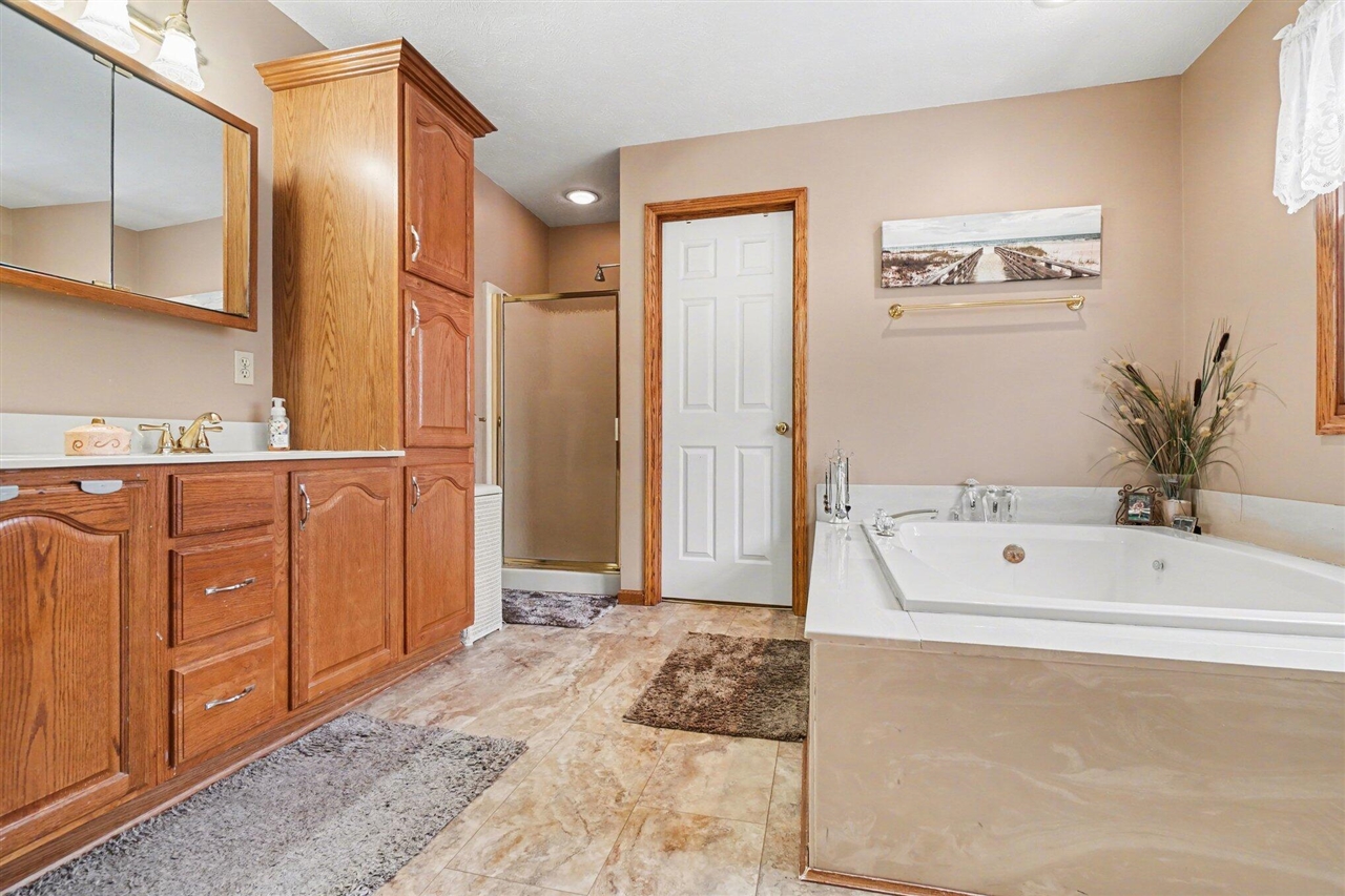 5780 Woodbrook Street, Schoolcraft, MI, 49087-9132