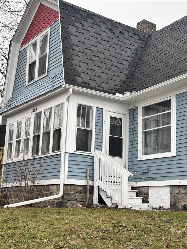 1404 W Michigan Avenue photo 2