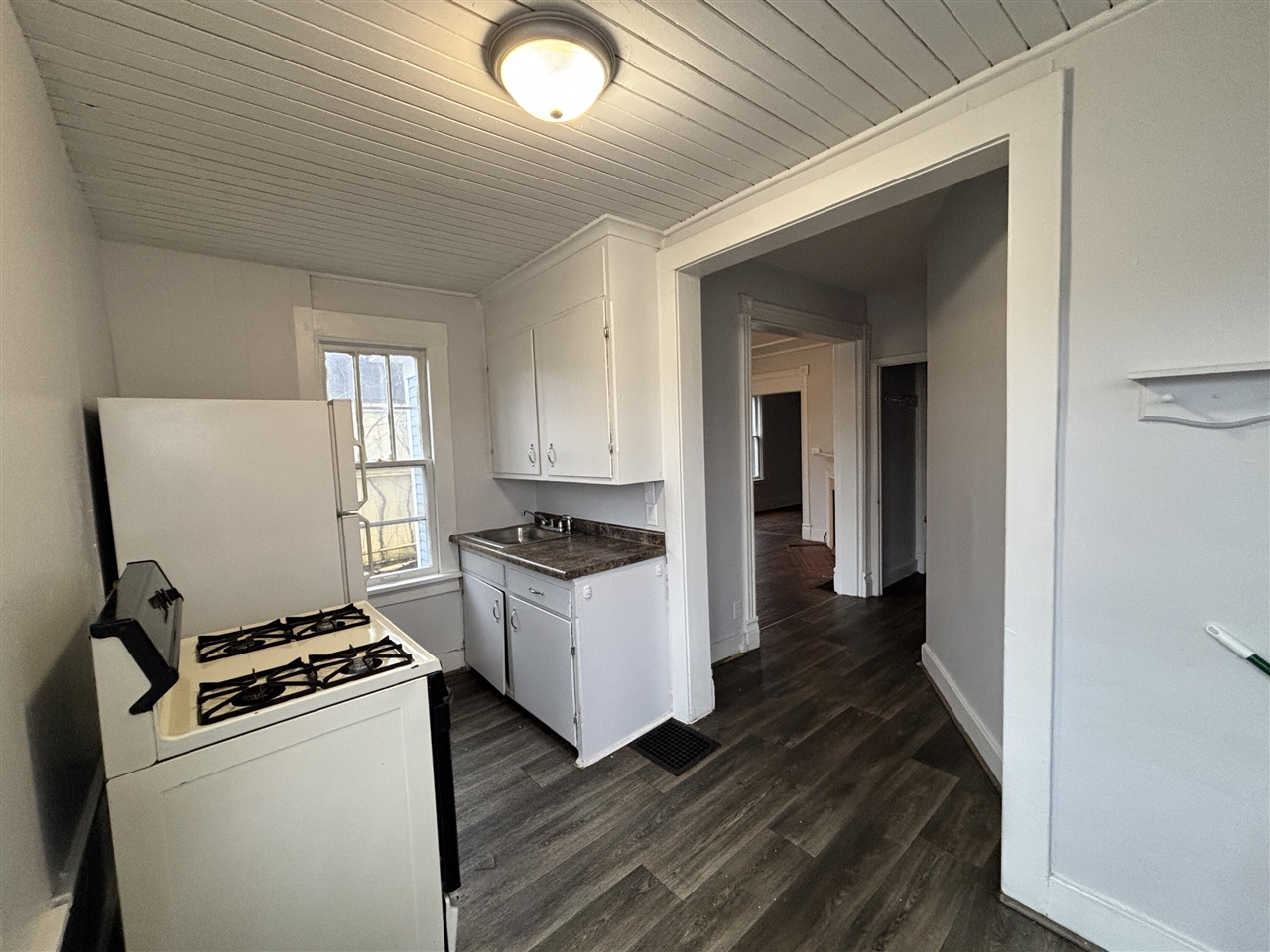 1404 W Michigan Avenue photo 3