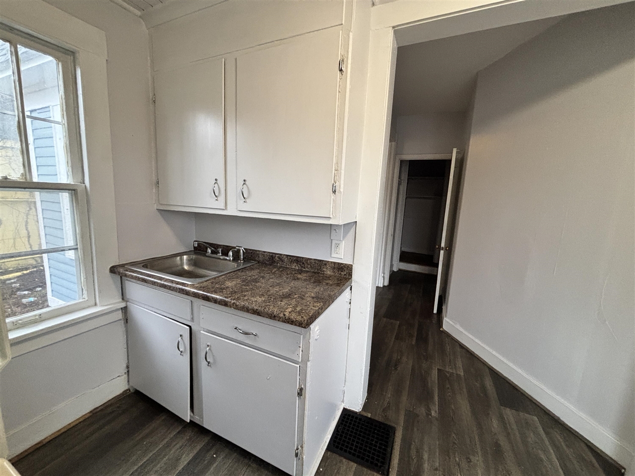 1404 W Michigan Avenue photo 5