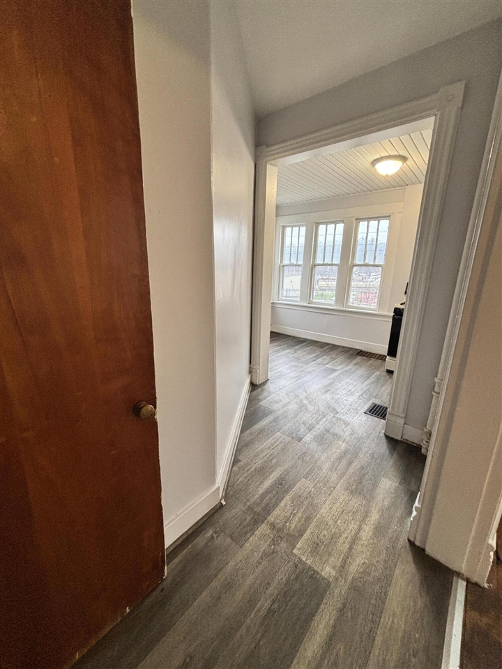 1404 W Michigan Avenue photo 6