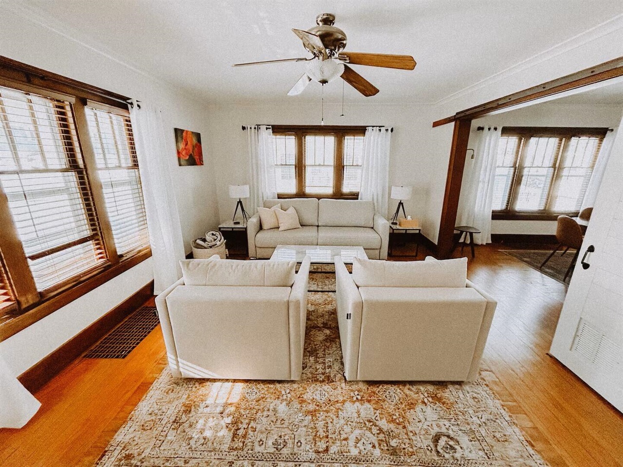 3rd image of 213 Clinton Ave, Grand Haven, MI 49417 | MLS# 70516738
