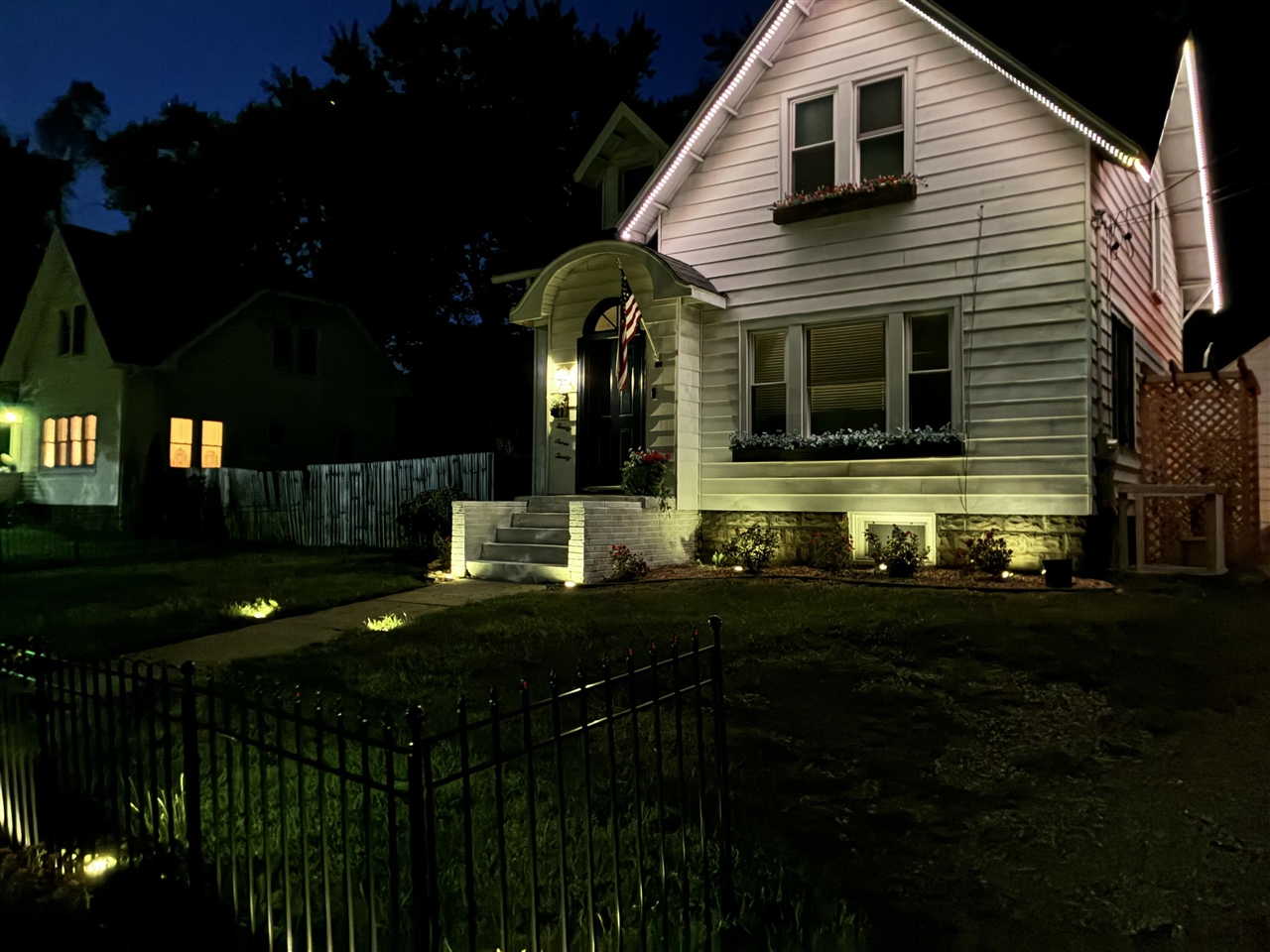 2720 W Main Street, Kalamazoo, MI, 49006-2952