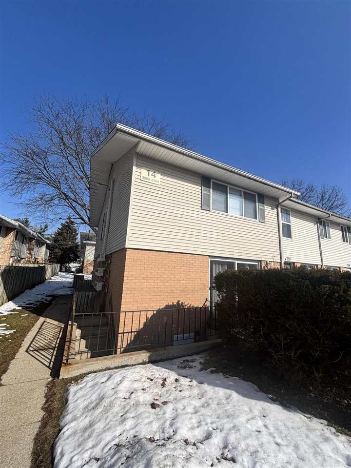 3522 Kenbrooke Court photo 2