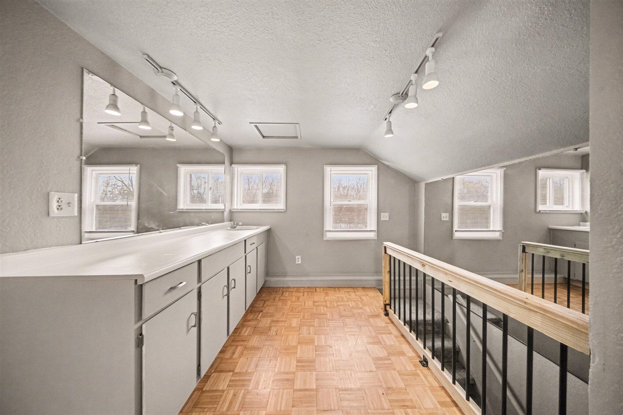 800 Obrien Road, Jackson, MI, 49201-8982