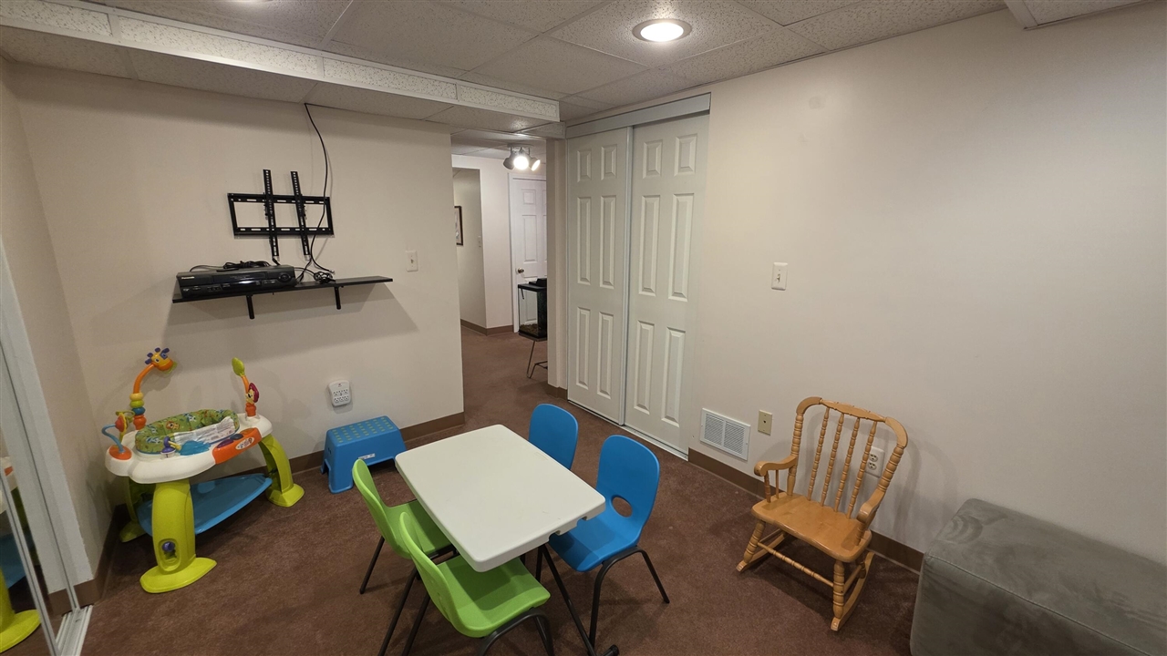 5256 Wright Way, West Bloomfield, MI, 48322-2115