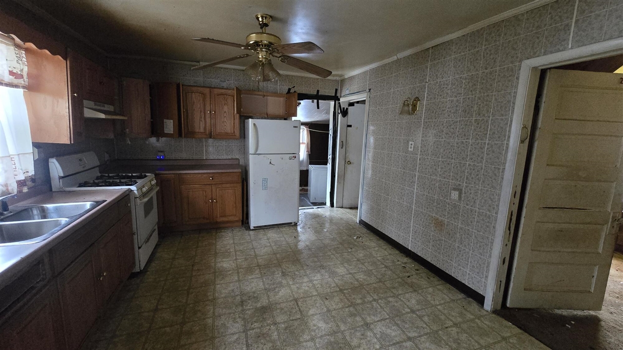 759 Emerald Street, Muskegon, MI, 49442-3282