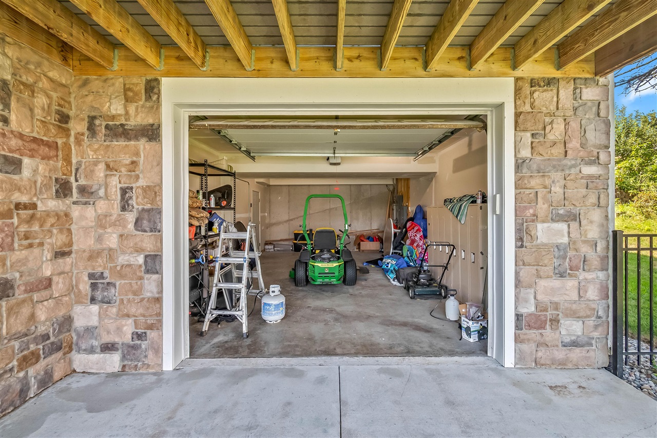 1252 Cherokee Drive, Union City, MI, 49094-9737