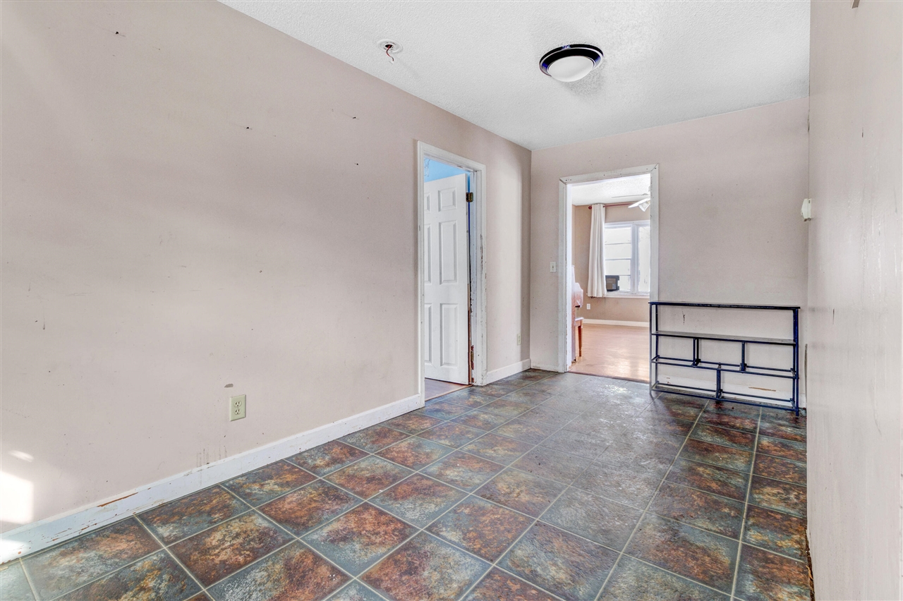 1323 Catherine Avenue, Muskegon, MI, 49442-4118