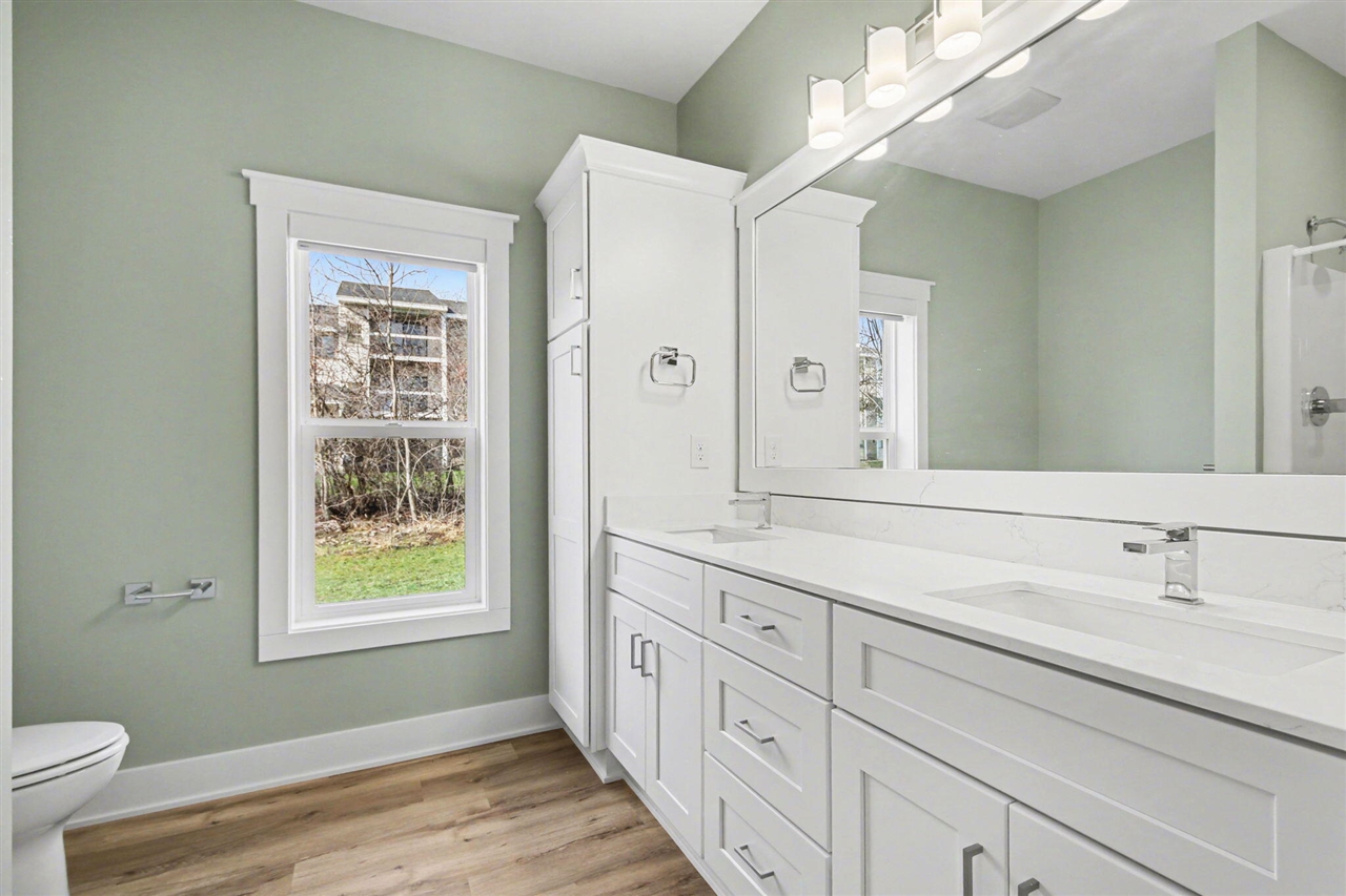 2785 W Cobblestone Court, Kentwood, MI, 49512-5499