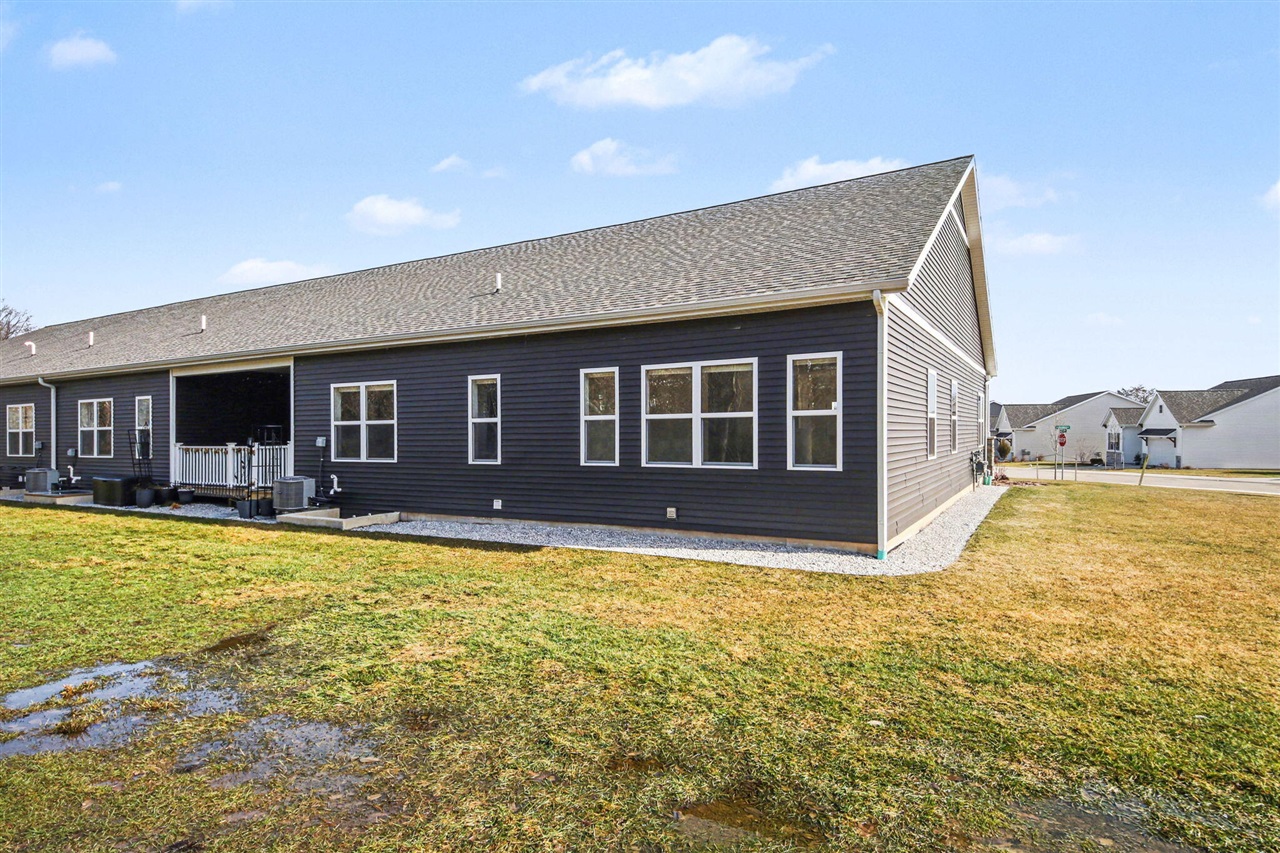 2785 W Cobblestone Court, Kentwood, MI, 49512-5499