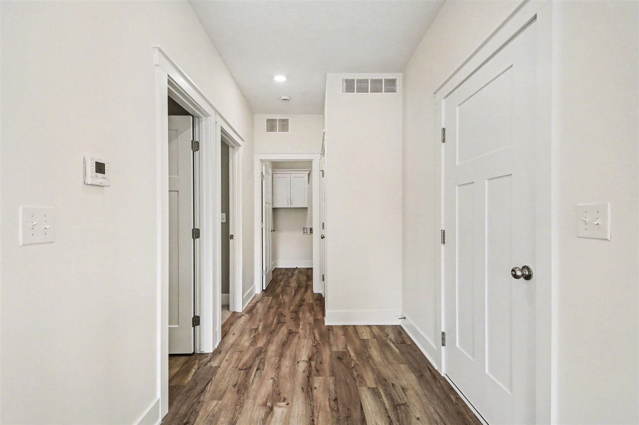 2785 W Cobblestone Court, Kentwood, MI, 49512-5499