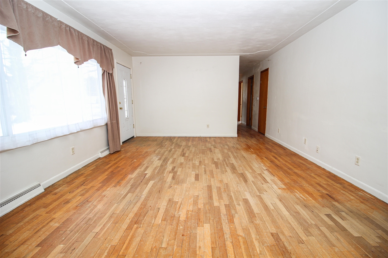 55280 Buckhorn Road, Three Rivers, MI, 49093-9651