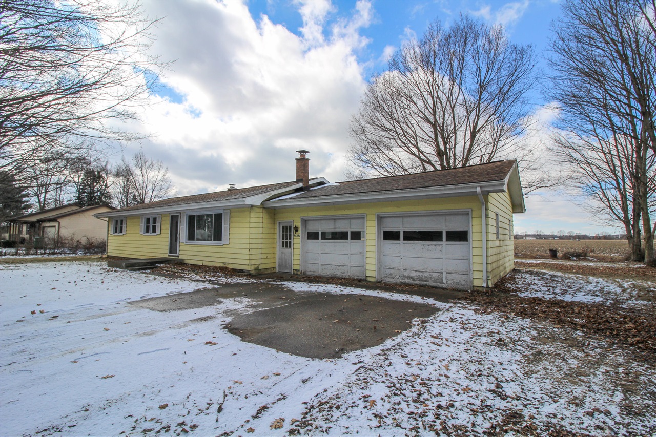 55280 Buckhorn Road, Three Rivers, MI, 49093-9651