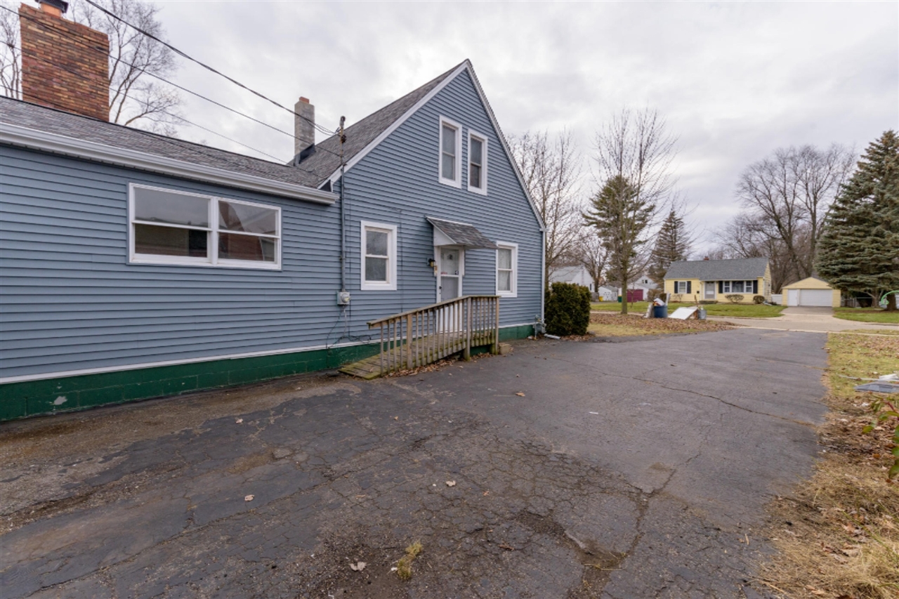 176 N 22nd Street, Battle Creek, MI, 49015-1763