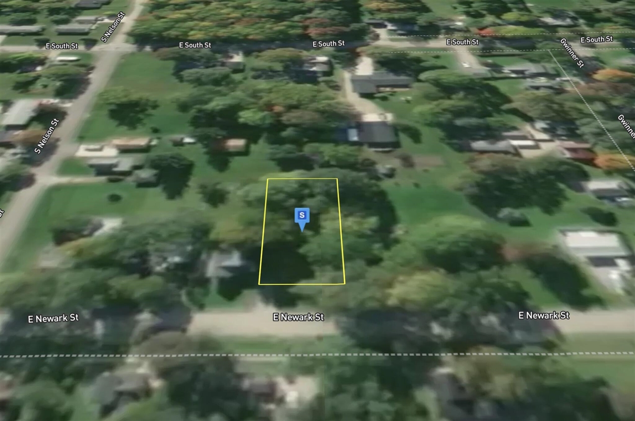 712 E Newark Street, Ithaca, MI, 48847-1526